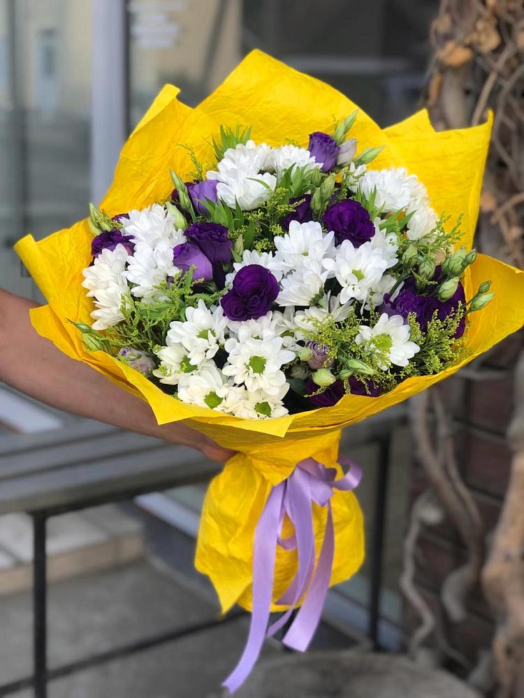 Букет цветов из: Ирисы, Хризантемы и Ромашки в Мурыгино