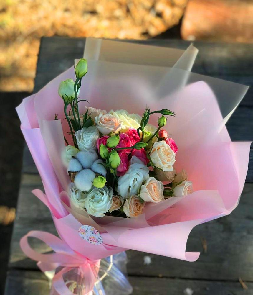 Букет цветов из: Розы и Лизиантусы в Мурыгино