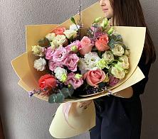 Букет цветов из:  Розы, Лизиантусы и Гвоздики #REPLACE_PRED# Мурыгино