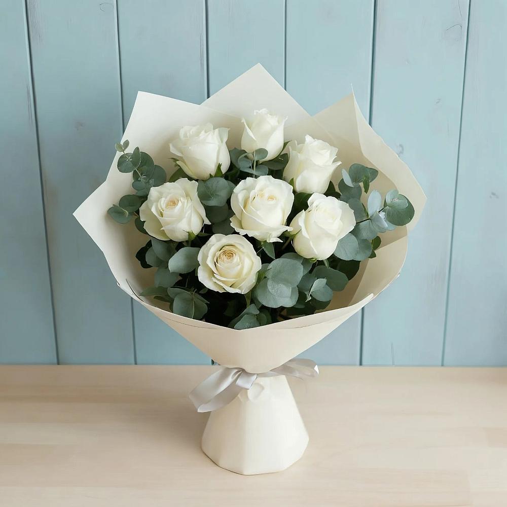 Букет Белые розы в Эвкалипте в Мурыгино