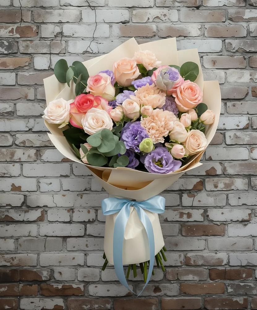 Букет цветов из: Розы, Лизиантусы и Гвоздики в Мурыгино