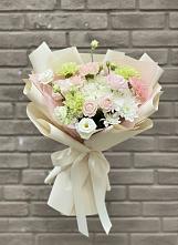 Букет цветов из:  Гвоздики, Розы, Лизиантусы и Хризантемы в Мурыгино