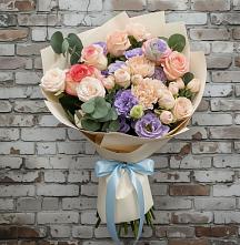 Букет цветов из:  Розы, Лизиантусы и Гвоздики в Мурыгино